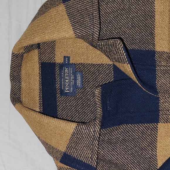 Pendleton Flannel Shacket - Picture 3 of 4